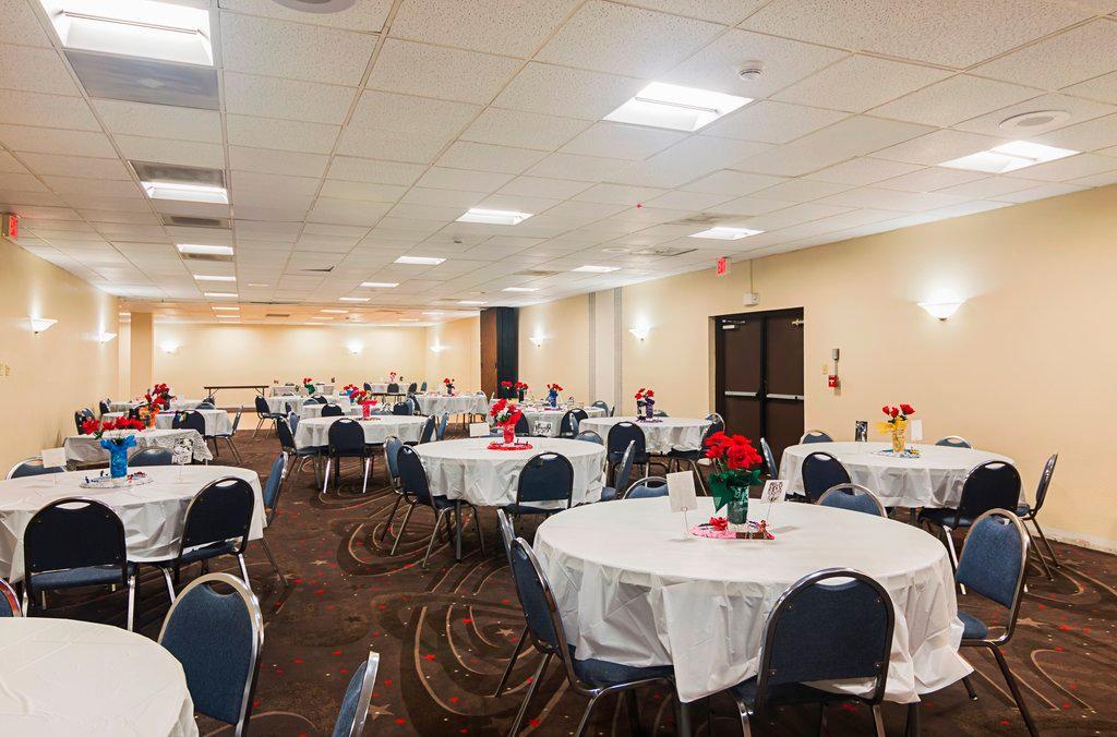 Red Roof Inn Lubbock Extérieur photo